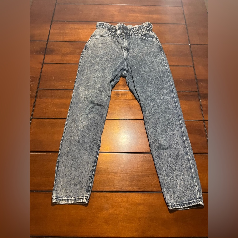 Wild Fable woman’s Gray Paper Bag Jeans